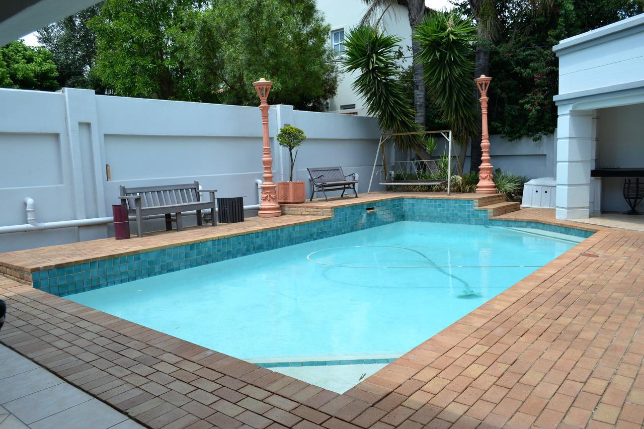 The Baobab Vila Midrand Exterior foto