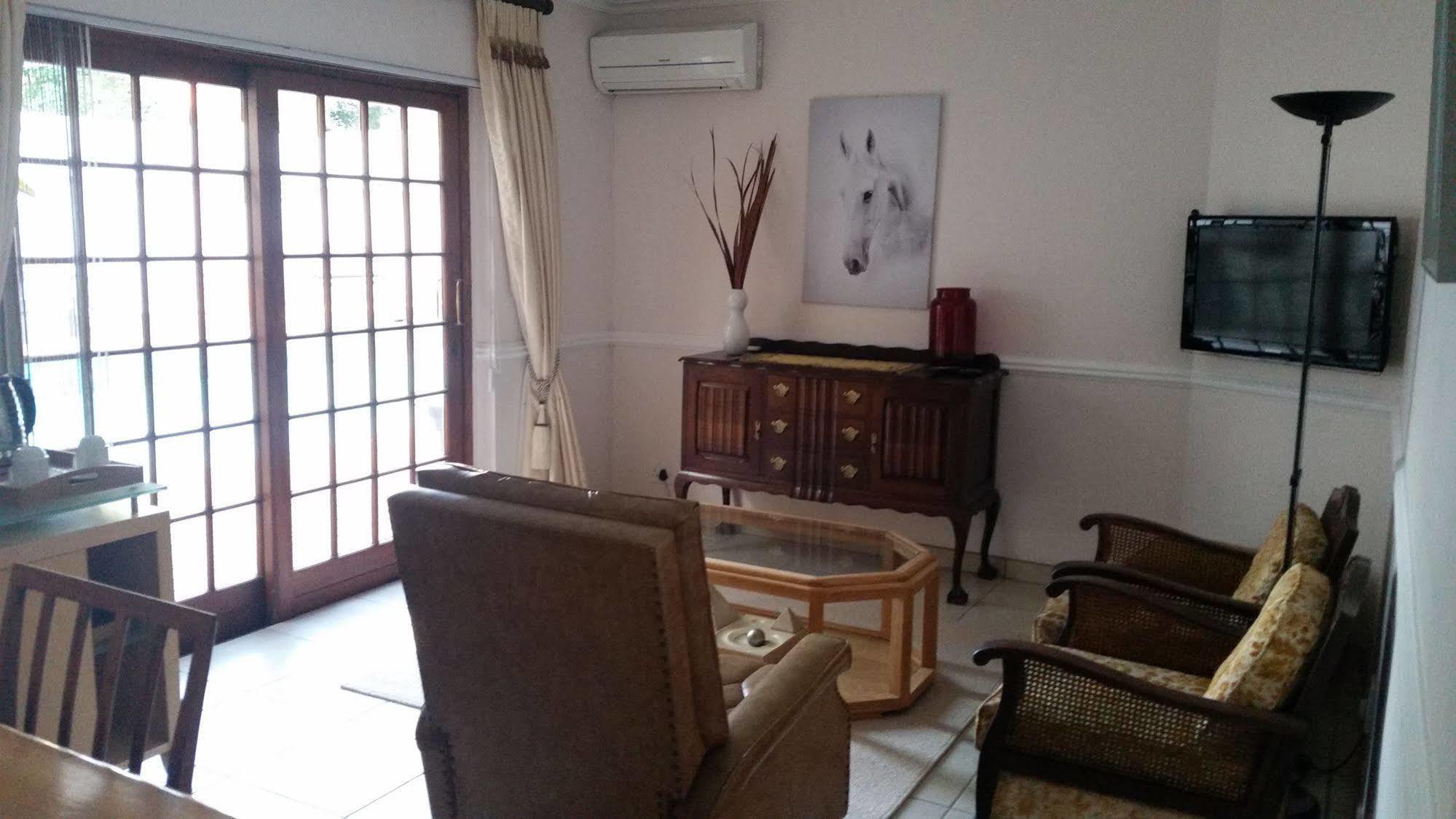 The Baobab Vila Midrand Exterior foto