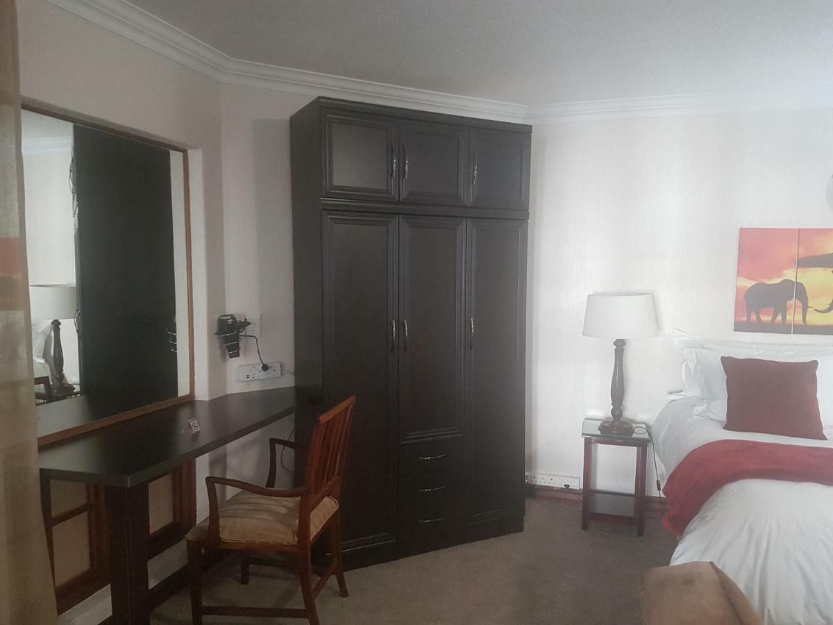 The Baobab Vila Midrand Exterior foto