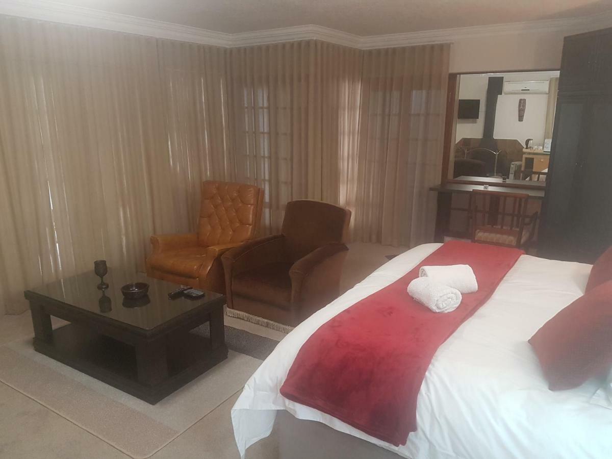 The Baobab Vila Midrand Exterior foto